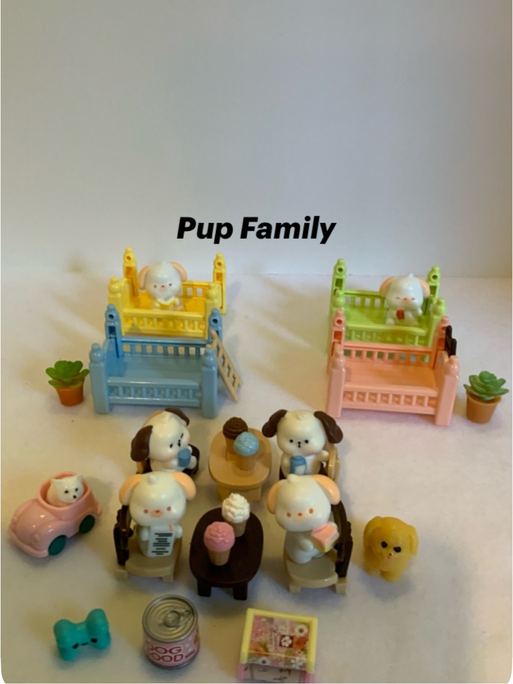 Small Pets Playset - Pastel Blue, Pink, Yellow & Green